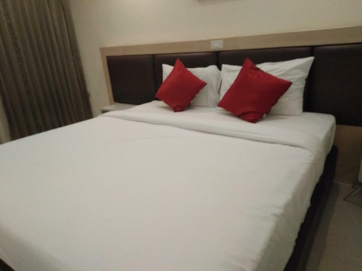 Taragrand Donmuang Airport Hotel Ban Rangsit 外观 照片